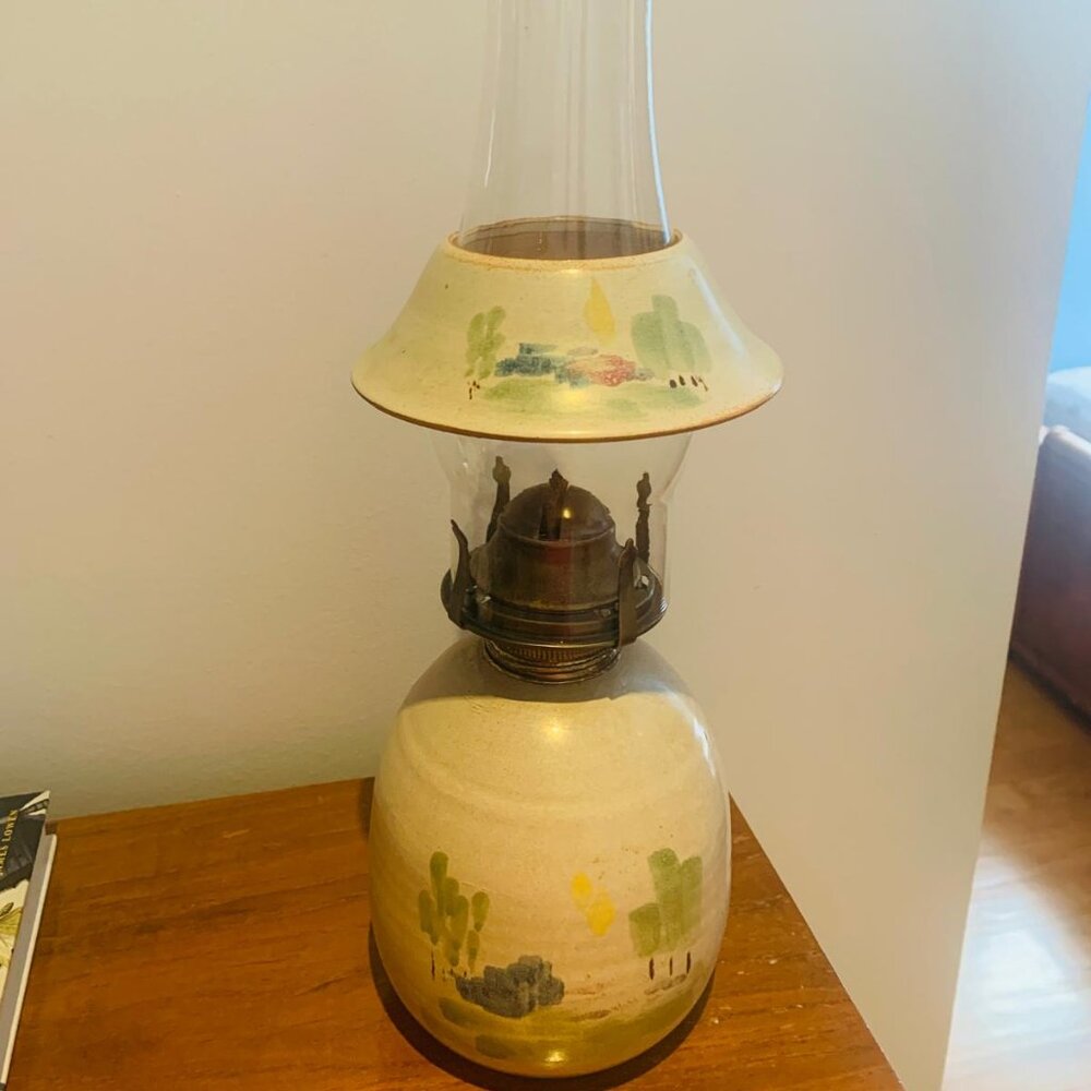Lampe en ceramique antique